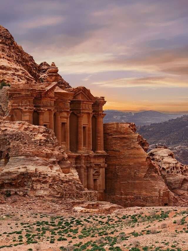 Petra Facts : जॉर्डन में बने मशहूर पर्यटन स्थल पेट्रा से जुड़े महत्वपूर्ण तथ्य
