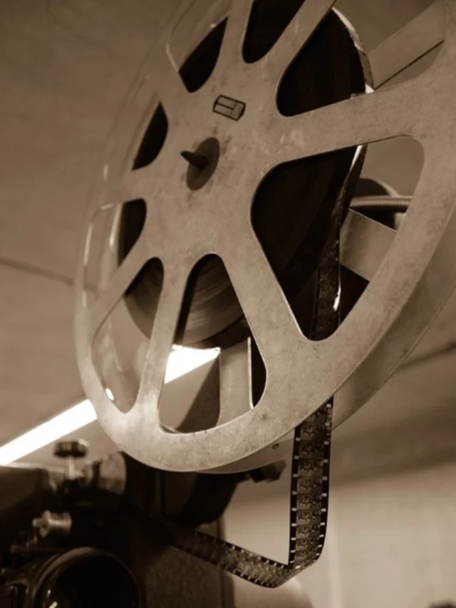 bharat ki pehli film ka naam kya hai