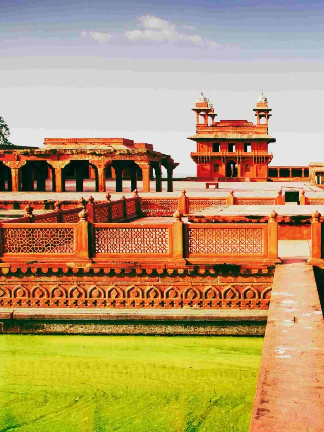 History of Fatehpur Sikari in Hindi